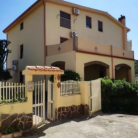 Old Style Flat Apartment Nebida Exterior photo