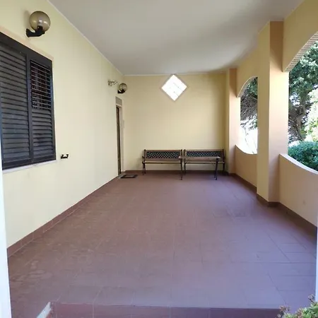 Old Style Flat Apartment Nebida Exterior photo